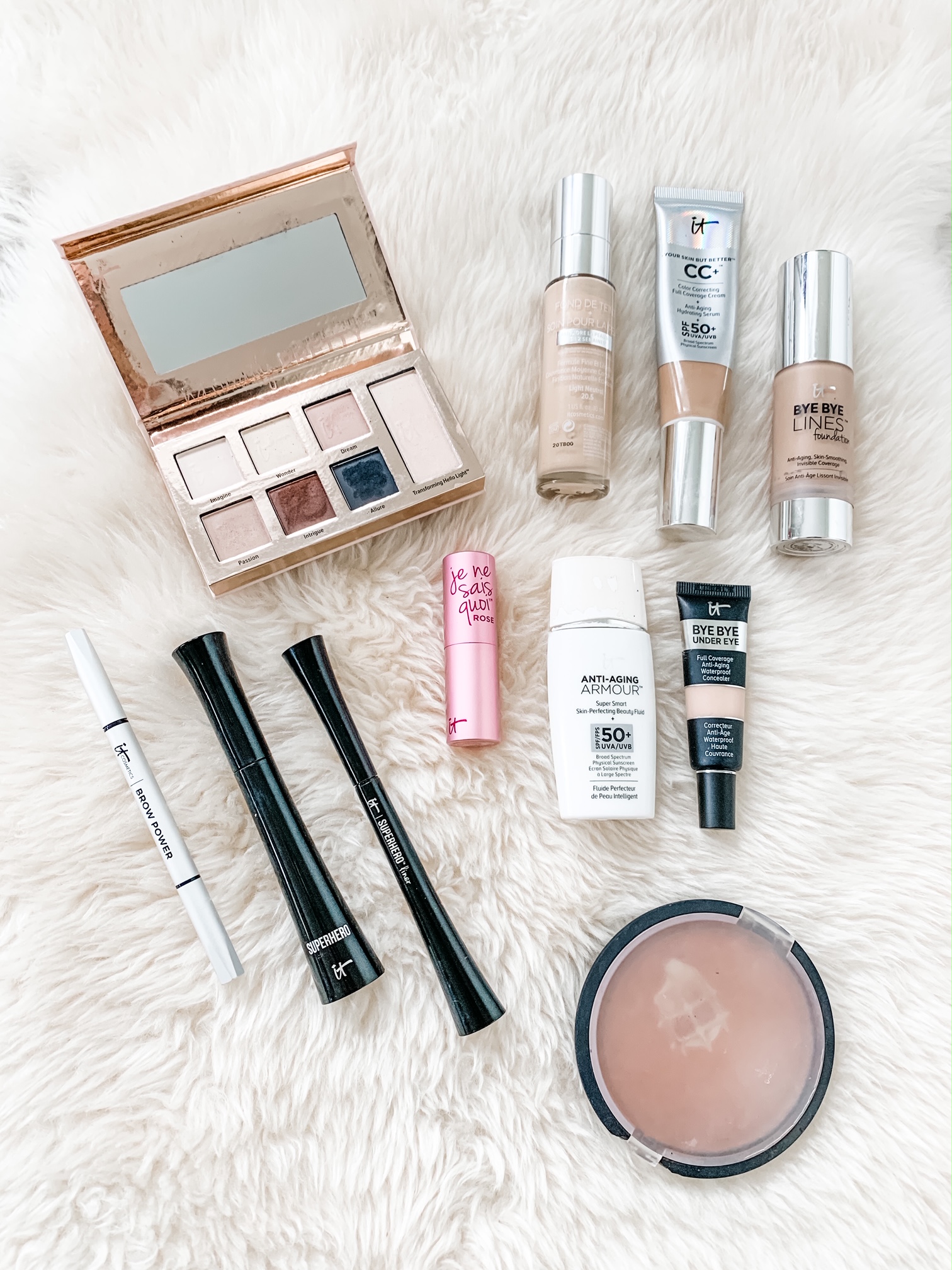 It Cosmetics Beauty Favorites plus buy more, save more sale! 